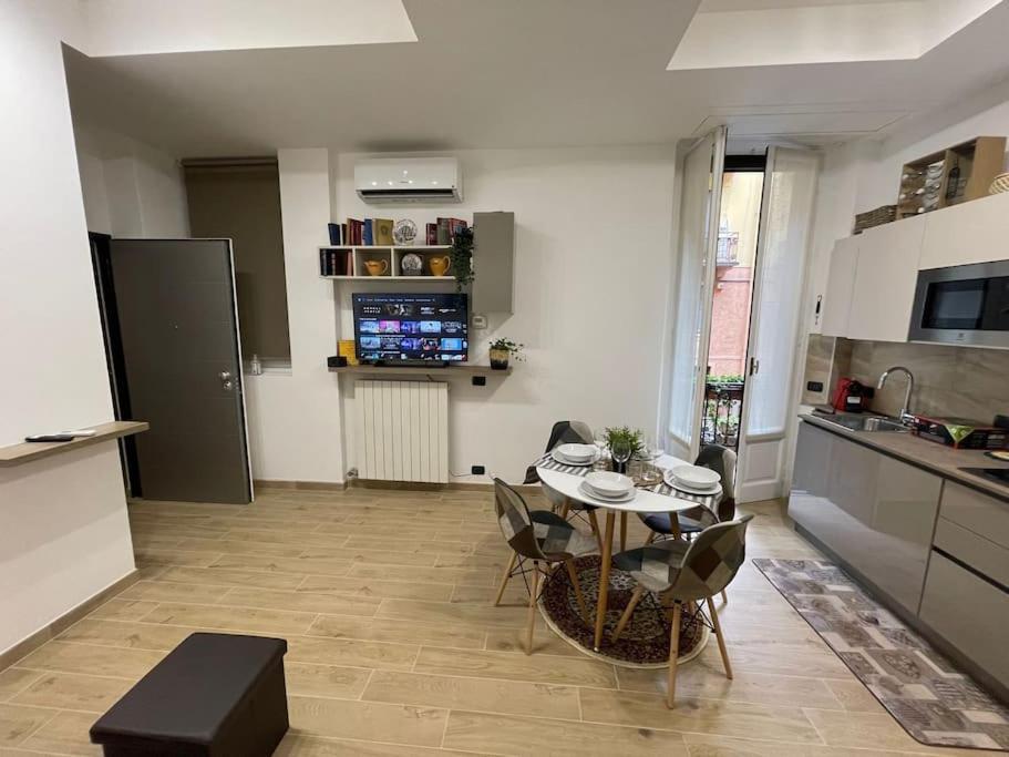 Nel Quartiere Bayres Suite Completamente Rinnovata Μιλάνο Εξωτερικό φωτογραφία