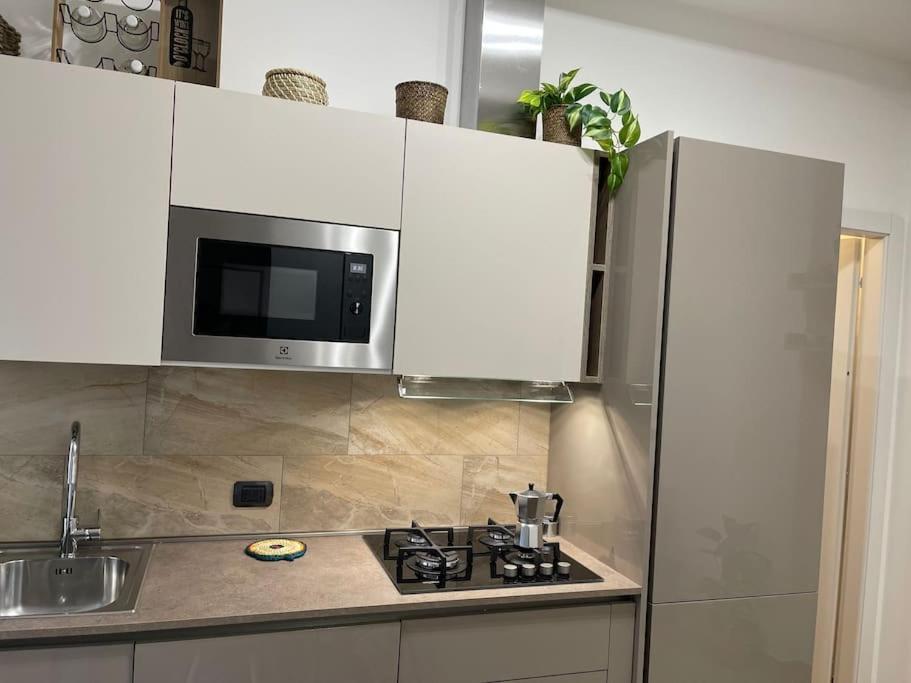 Nel Quartiere Bayres Suite Completamente Rinnovata Μιλάνο Εξωτερικό φωτογραφία
