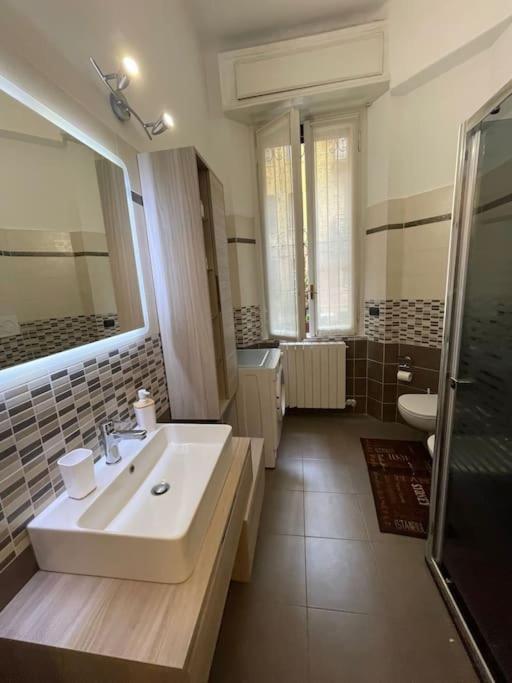 Nel Quartiere Bayres Suite Completamente Rinnovata Μιλάνο Εξωτερικό φωτογραφία